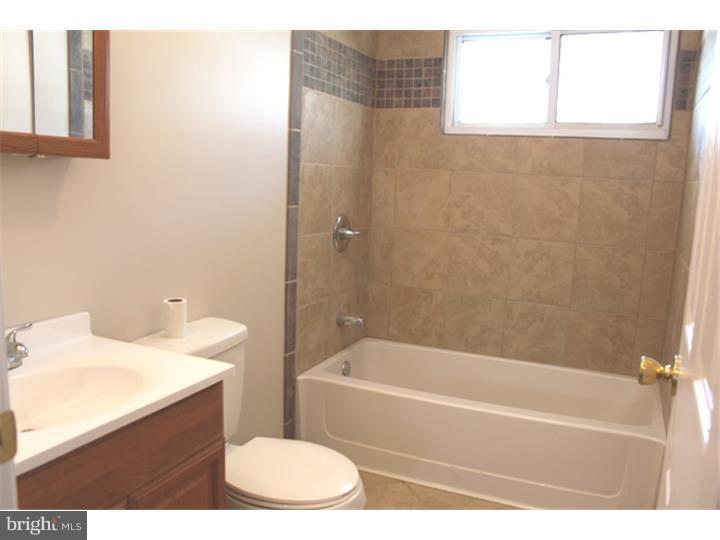 631 River Road Dover, DE 19901 - Photo 21 of 25 Bathroom