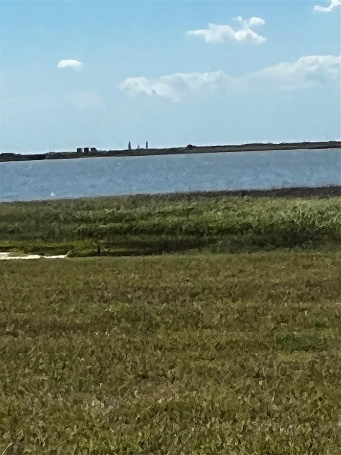 3221 Bay Rdg Drive Palacios, TX 77465 - Photo 2 of 8 a view of an ocean
