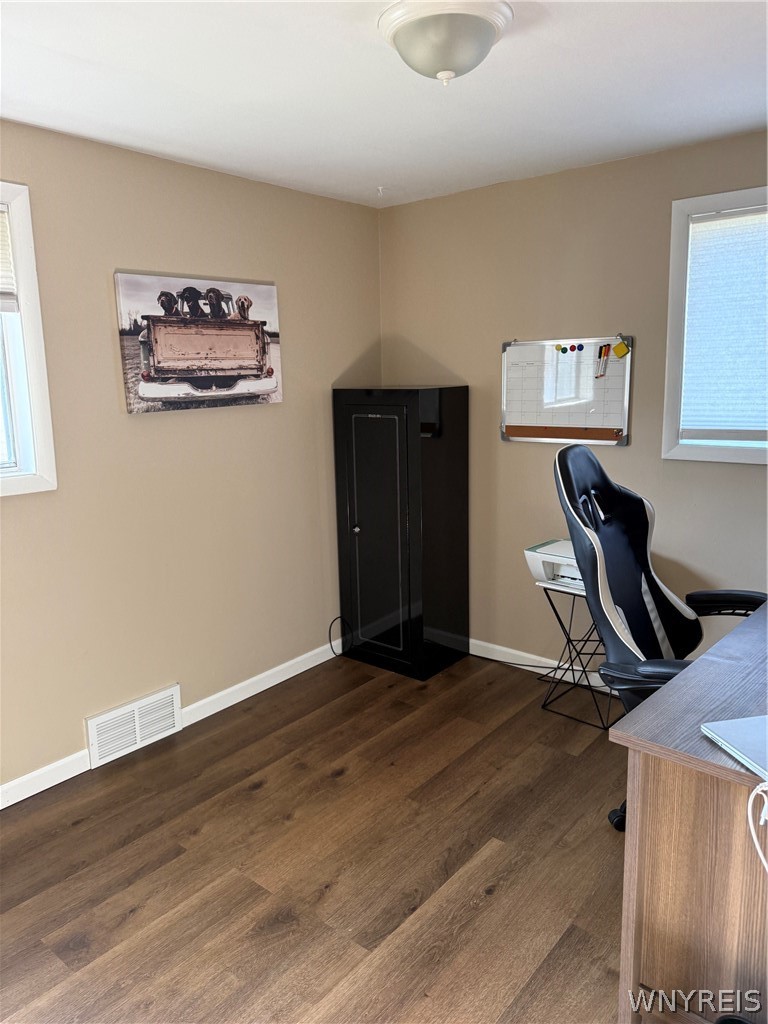 5107 Tuscarora Road Niagara, NY 14304 - Photo 13 of 18 Gallery Image 13