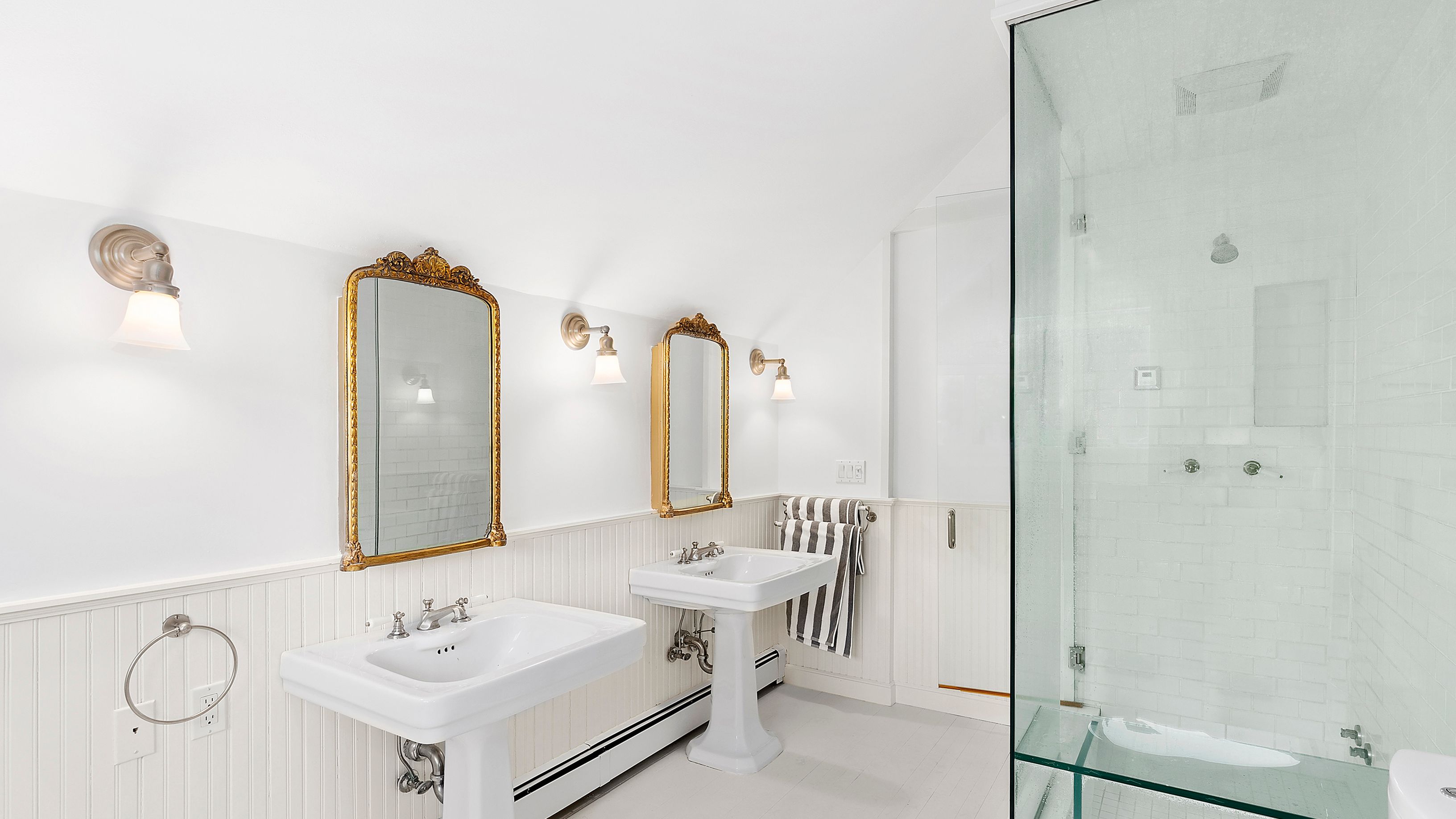 28 Deer Ridge Trail Water Mill, NY 11976 - Photo 12 of 23