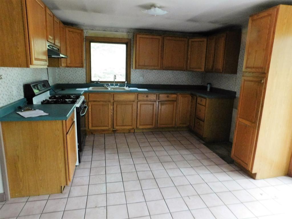 337 Poocham Road Westmoreland, NH 03467 - Photo 3 of 9