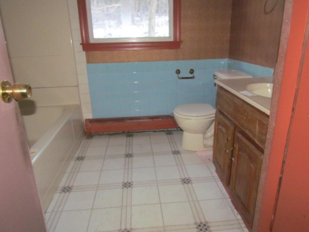 337 Poocham Road Westmoreland, NH 03467 - Photo 5 of 9