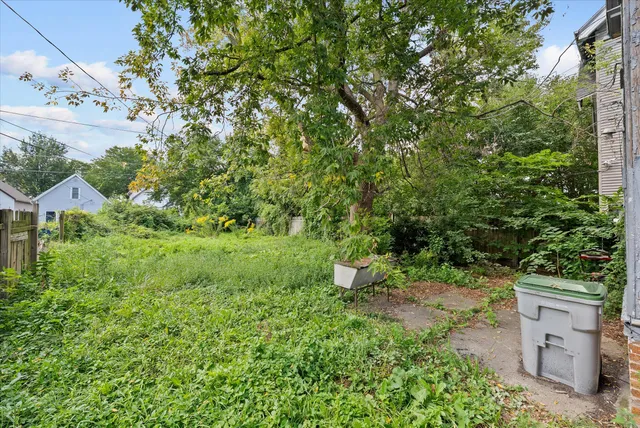 $89,900 | 2223 North 17th Street, Unit 2225, Milwaukee, WI 53205