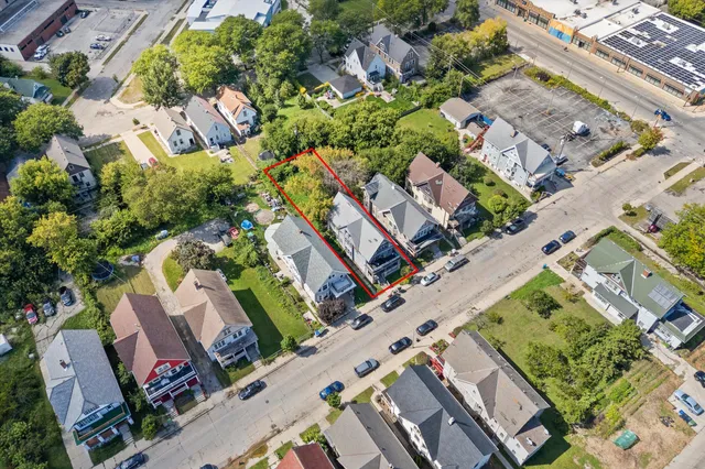 $89,900 | 2223 North 17th Street, Unit 2225, Milwaukee, WI 53205