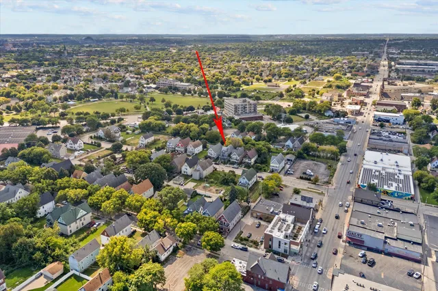 $89,900 | 2223 North 17th Street, Unit 2225, Milwaukee, WI 53205