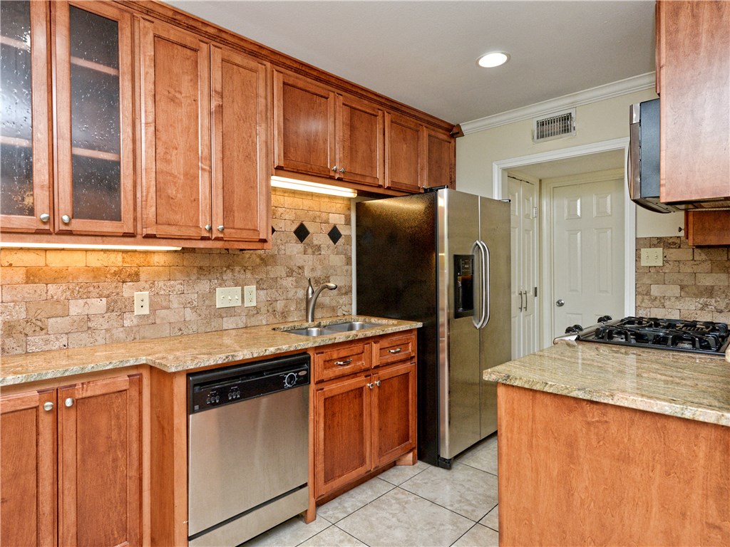 407 East 45th Street, Unit 210 Austin, TX 78751 - Photo 3 of 16