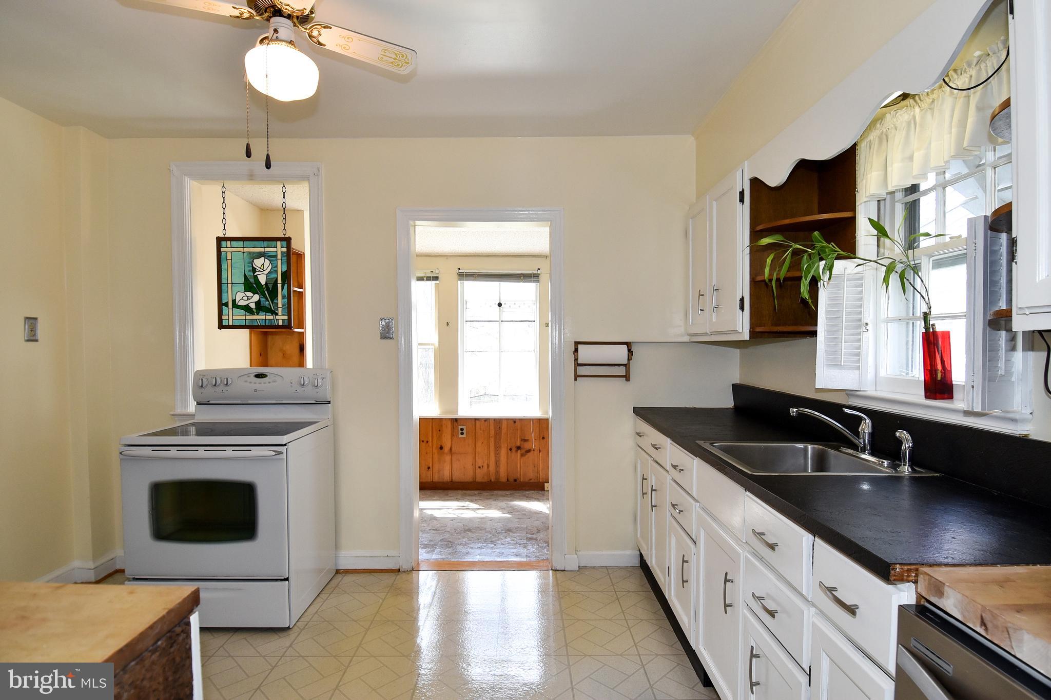 11114 Midvale Road Kensington, MD 20895 - Photo 14 of 36 Gallery Image 14