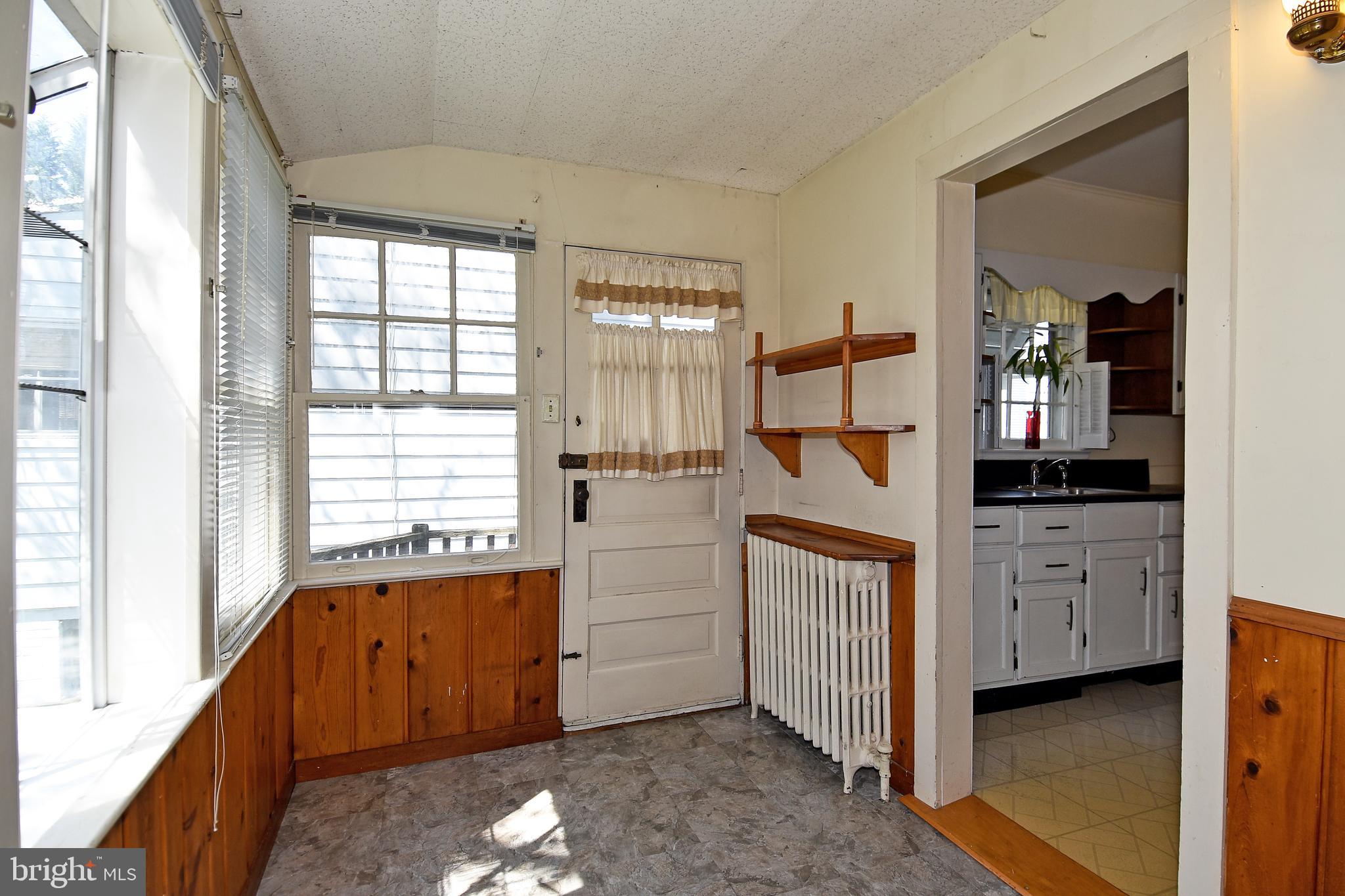 11114 Midvale Road Kensington, MD 20895 - Photo 27 of 36 Gallery Image 27