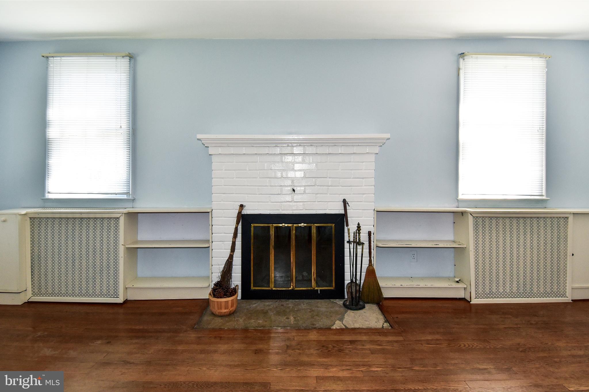 11114 Midvale Road Kensington, MD 20895 - Photo 4 of 36 Gallery Image 4