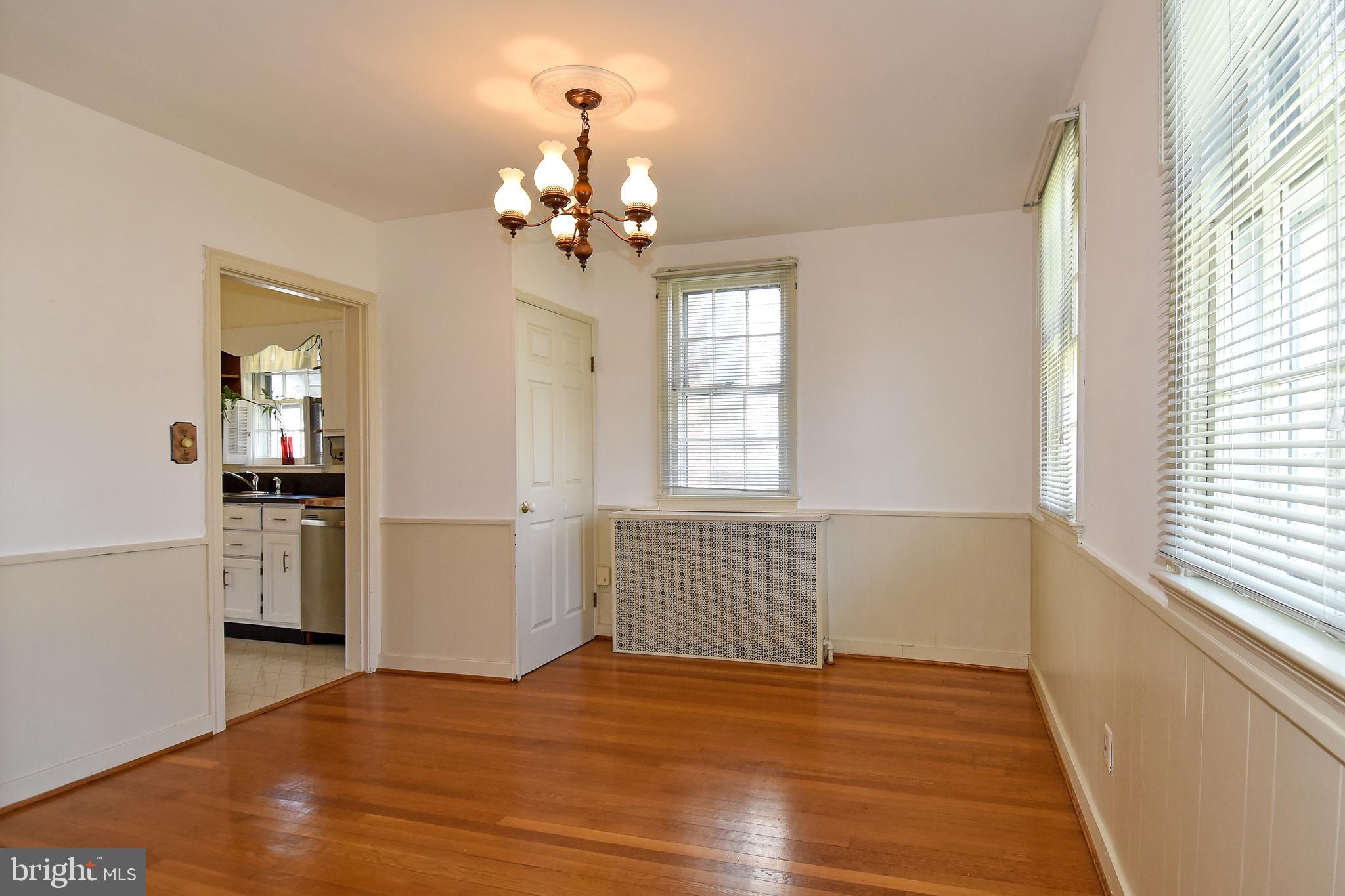 11114 Midvale Road Kensington, MD 20895 - Photo 7 of 36 Gallery Image 7