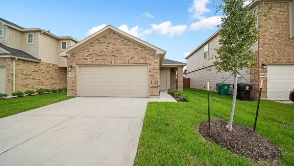 $1,995 | 13442 Lucky Bill Lane, Houston, TX 77048