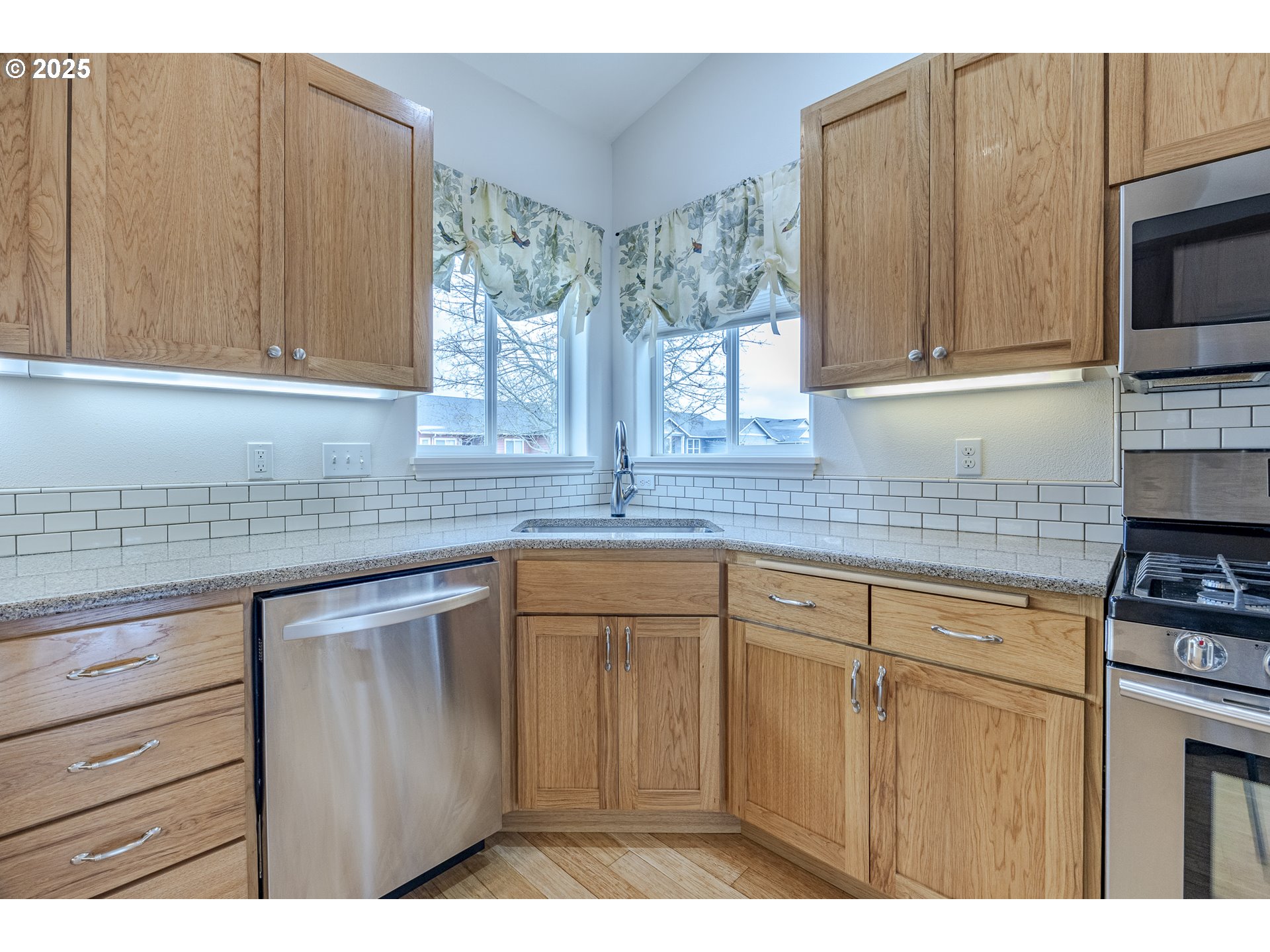 369 Camrin Loop Creswell, OR 97426 - Photo 13 of 37 Gallery Image 13