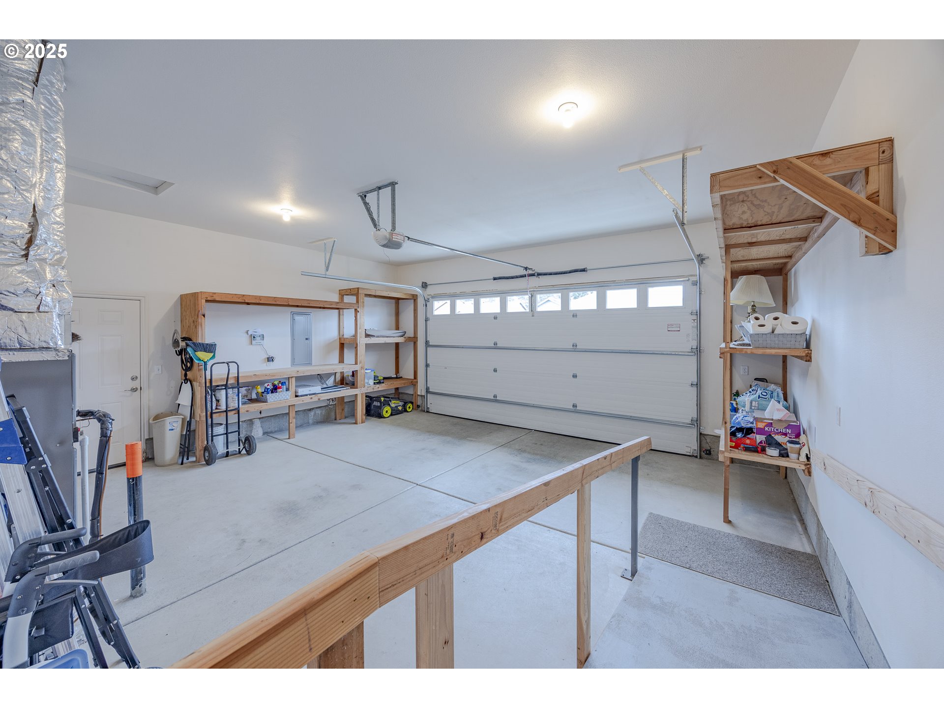 369 Camrin Loop Creswell, OR 97426 - Photo 33 of 37 Gallery Image 33