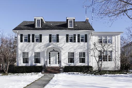 277 Ridge Avenue Winnetka, IL 60093 - Photo 1 of 9