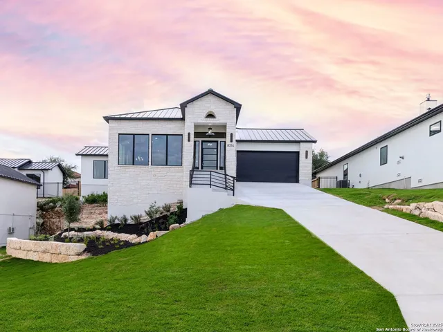 $3,690 | 8214 Sierra Hermosa, San Antonio, TX 78255