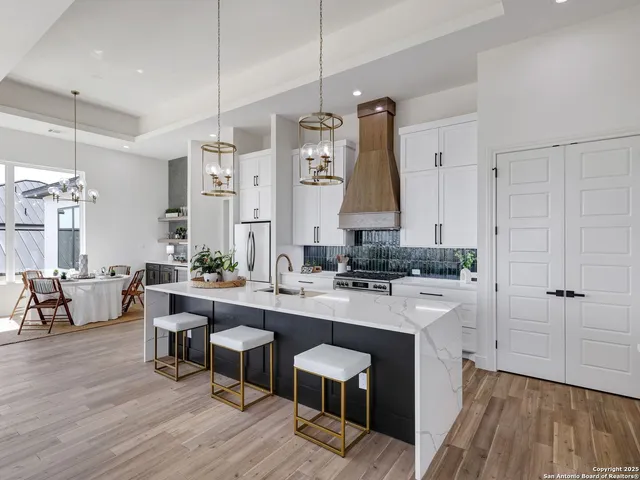 $3,690 | 8214 Sierra Hermosa, San Antonio, TX 78255