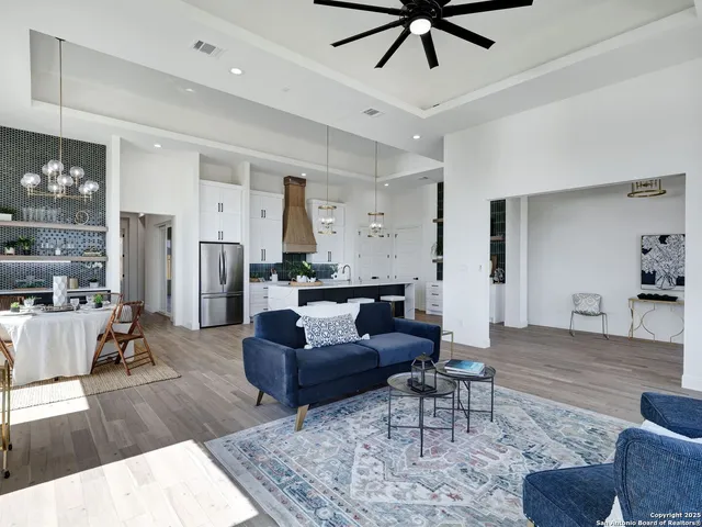 $3,690 | 8214 Sierra Hermosa, San Antonio, TX 78255