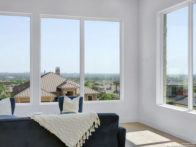 $3,690 | 8214 Sierra Hermosa, San Antonio, TX 78255