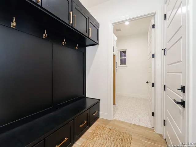 $3,690 | 8214 Sierra Hermosa, San Antonio, TX 78255