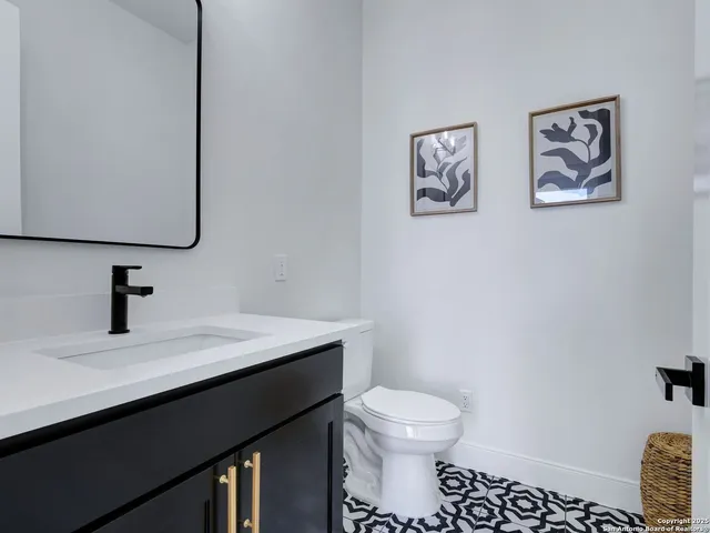 $3,690 | 8214 Sierra Hermosa, San Antonio, TX 78255