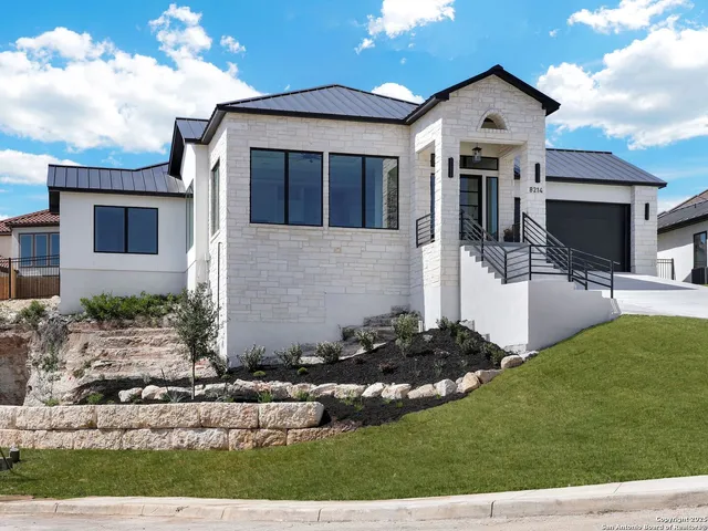 $3,690 | 8214 Sierra Hermosa, San Antonio, TX 78255