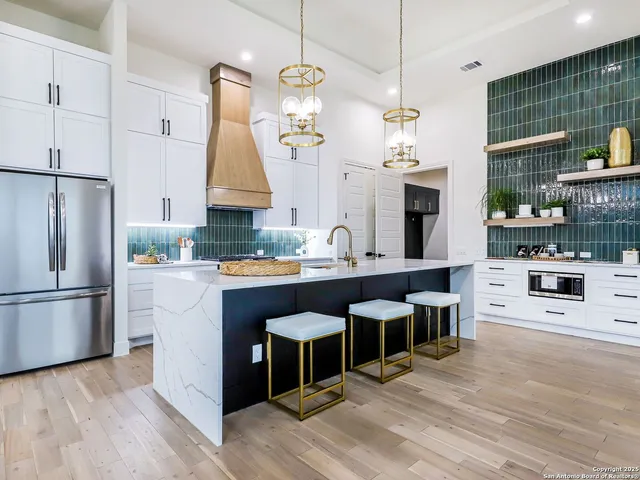 $3,690 | 8214 Sierra Hermosa, San Antonio, TX 78255