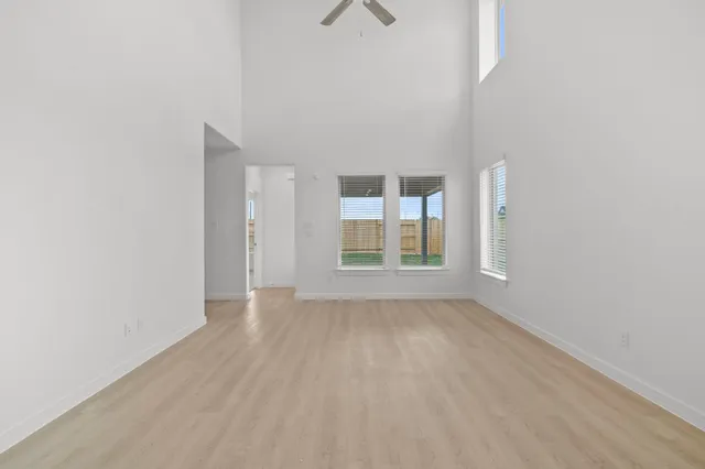 $408,000 | 300 Goldeneye Duck Drive, Hempstead, TX 77445