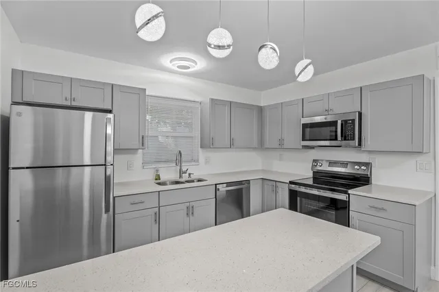 $114,900 | 2590 First Street, Unit 115, Fort Myers, FL 33901