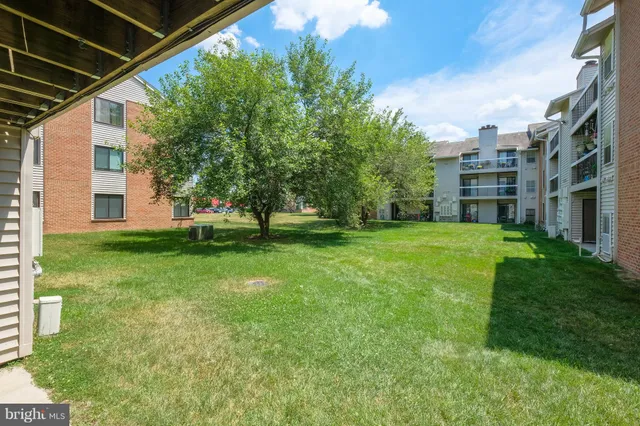 $1,975 | 1109 Castle Harbor Way, Unit 1D, Glen Burnie, MD 21060