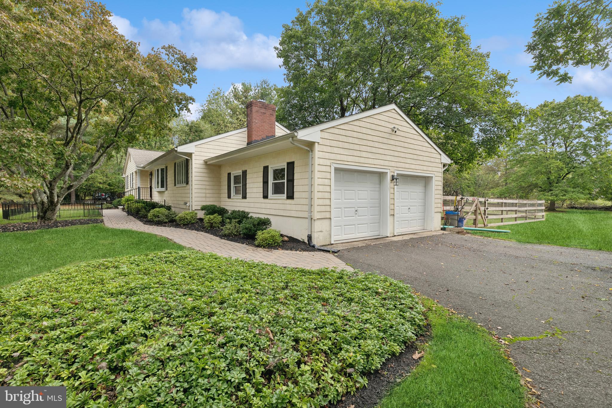 102 Jamestown Road Belle Mead, NJ 08502 - Photo 5 of 56