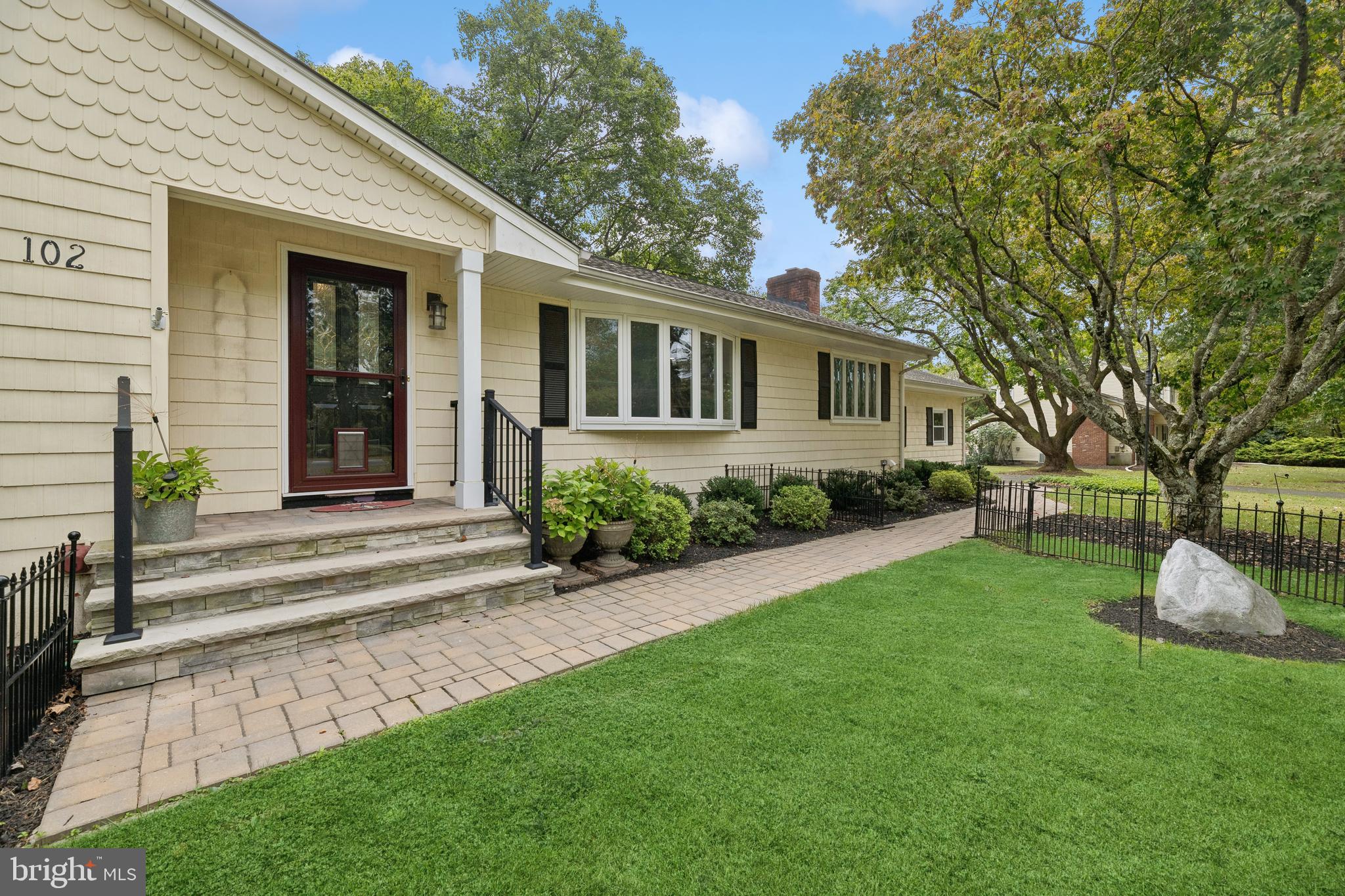 102 Jamestown Road Belle Mead, NJ 08502 - Photo 6 of 56