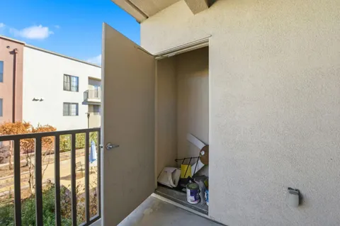 $398,000 | 1060 South 3rd Street, Unit 202, San Jose, CA 95112
