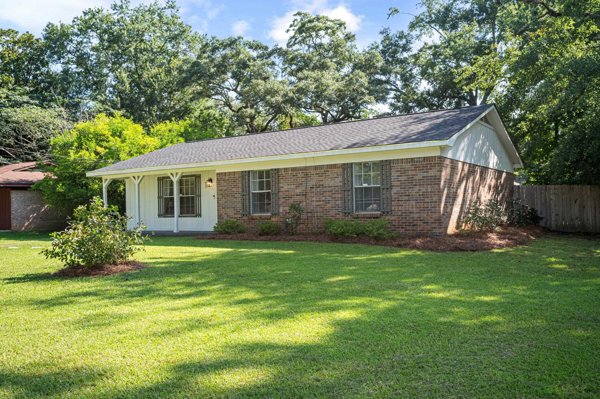 400 Collier Avenue Bay Minette, AL 36507 - Photo 2 of 17 Front Of Structure
