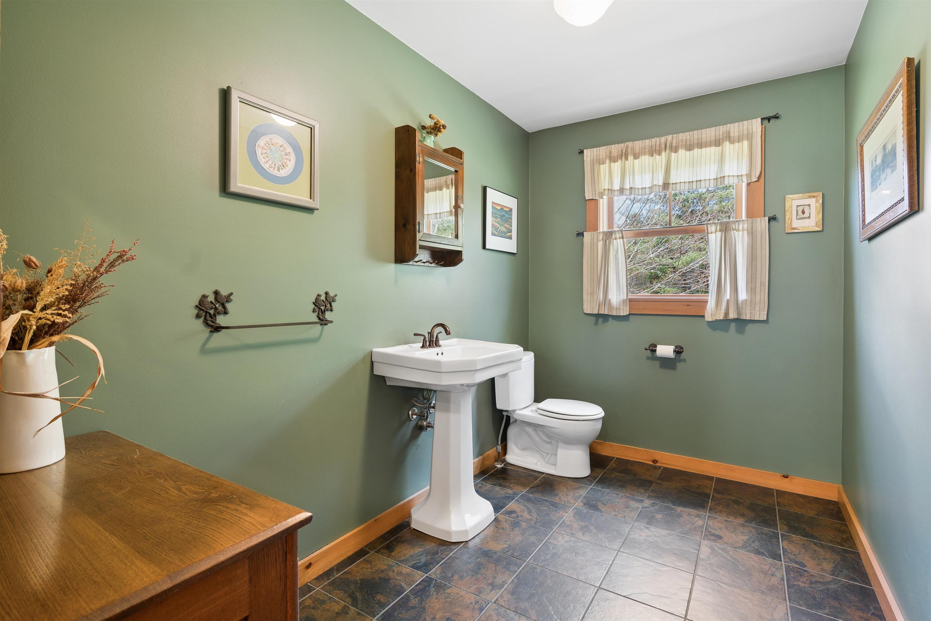 3673 Fish Hill Road Randolph, VT 05060 - Photo 15 of 36