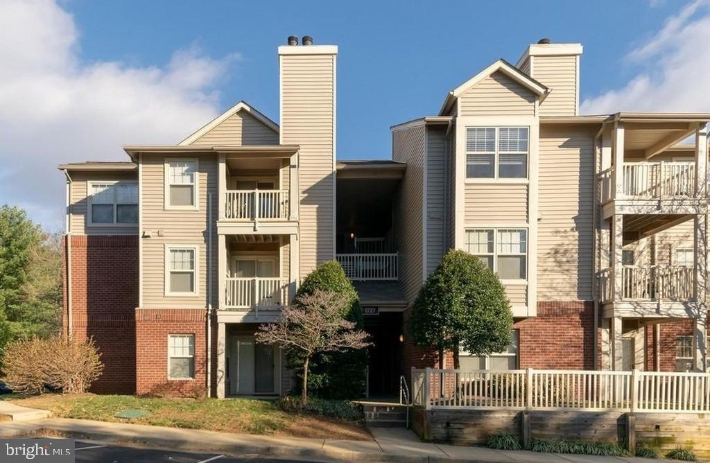 1727 Ascot Way, Unit C Reston, VA 20190 - Photo 1 of 25 Front of Building