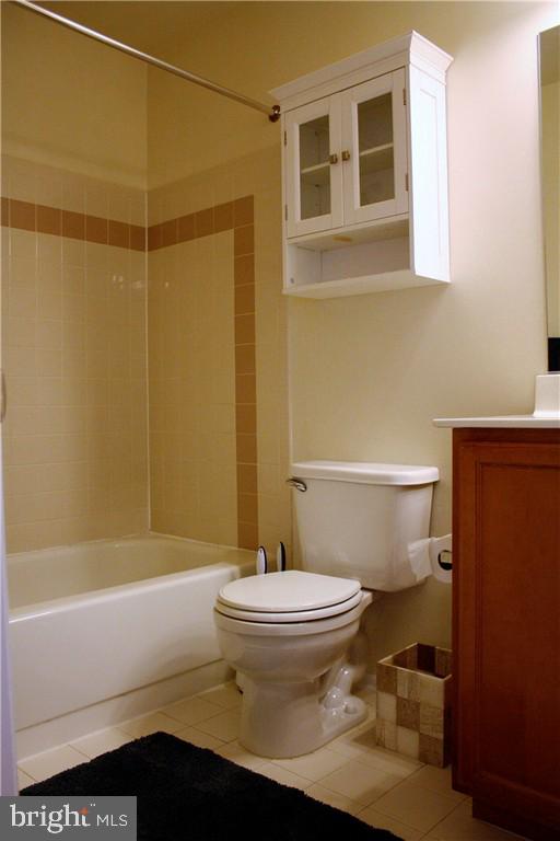 1727 Ascot Way, Unit C Reston, VA 20190 - Photo 16 of 25 Bathroom - view 1