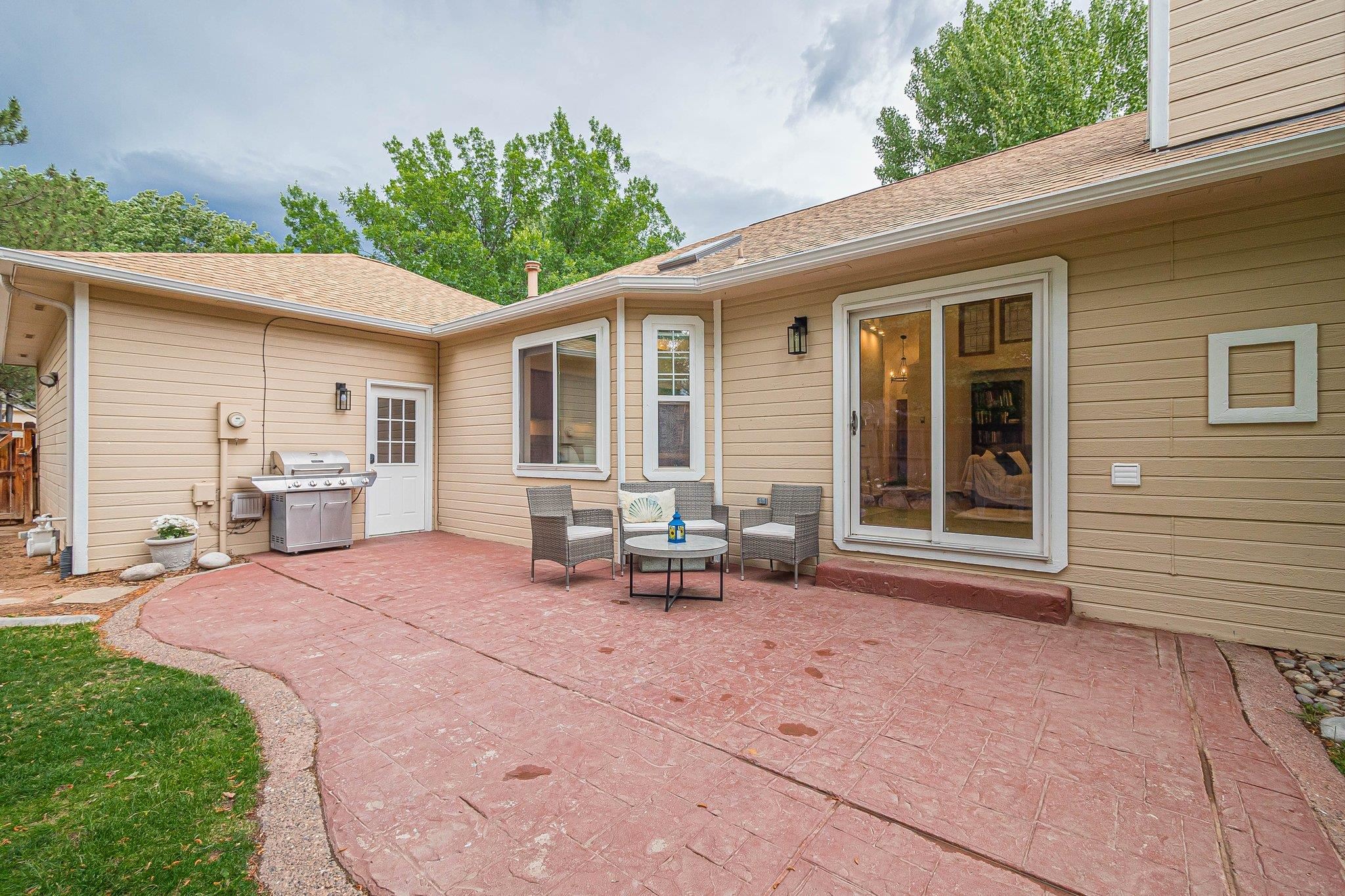 2321 South Rim Drive Grand Junction, CO 81507 - Photo 41 of 41 a view of a house with backyard and sitting area