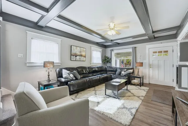 $289,900 | 2202 Crescent Avenue, Fort Wayne, IN 46805