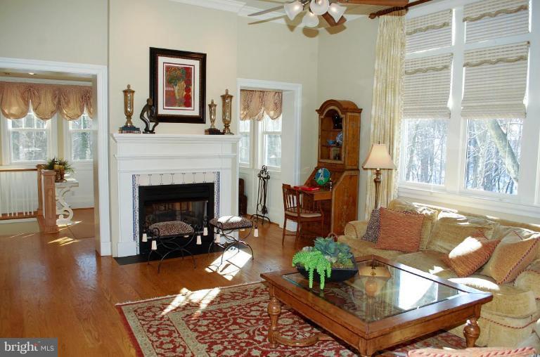 1021 Wagner Road Towson, MD 21204 - Photo 3 of 22 Family Room #2