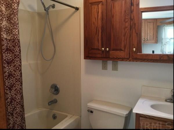 9199 East Blue River Road Pekin, IN 47165 - Photo 23 of 36 Gallery Image 23
