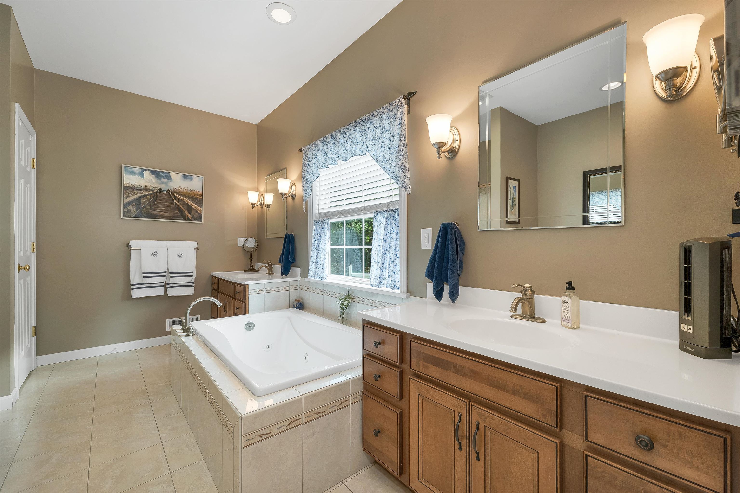 112 Pinecrest Road Litchfield, NH 03052 - Photo 29 of 50 Gallery Image 29