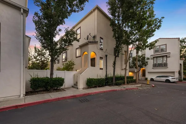 $1,138,000 | 44 Moon Dance, Milpitas, CA 95035
