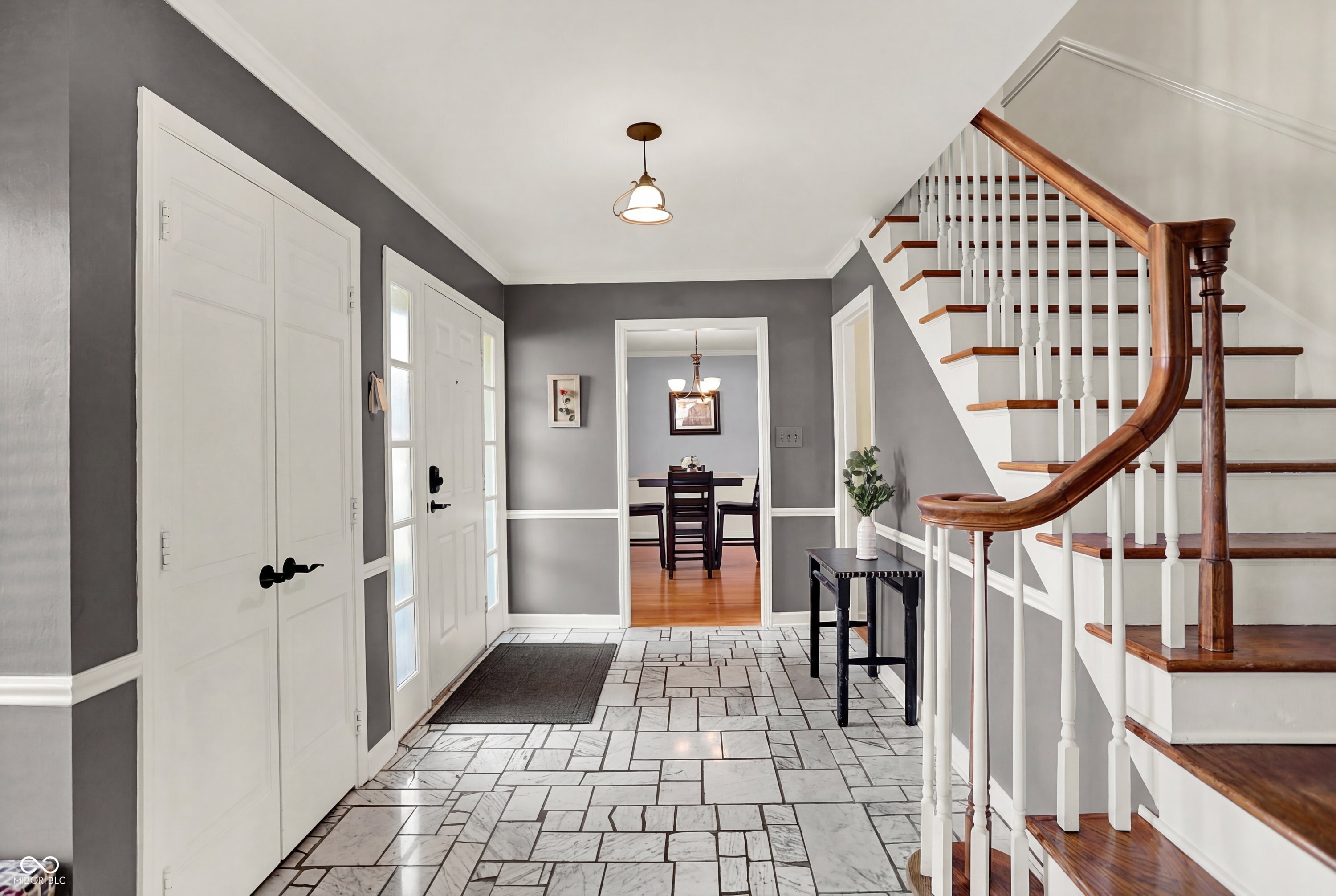 6325 Welham Road Indianapolis, IN 46220 - Photo 5 of 49