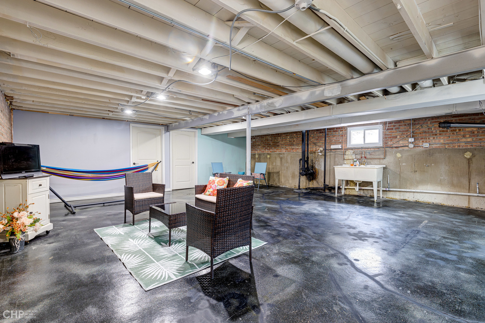 10808 Massasoit Avenue Chicago Ridge, IL 60415 - Photo 20 of 33 a living room with furniture and a gym machine