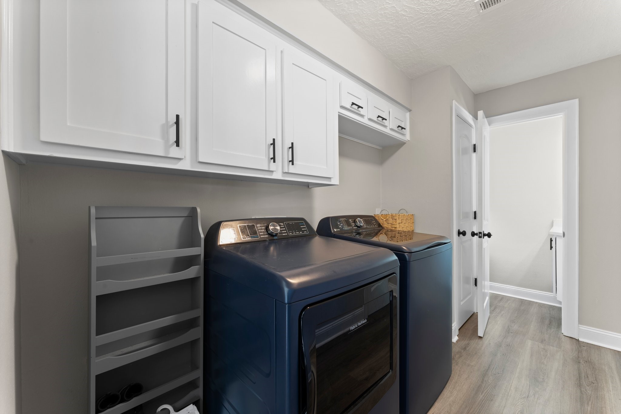 5207 Alamosa Lane Spring, TX 77379 - Photo 24 of 37 Laundry Room