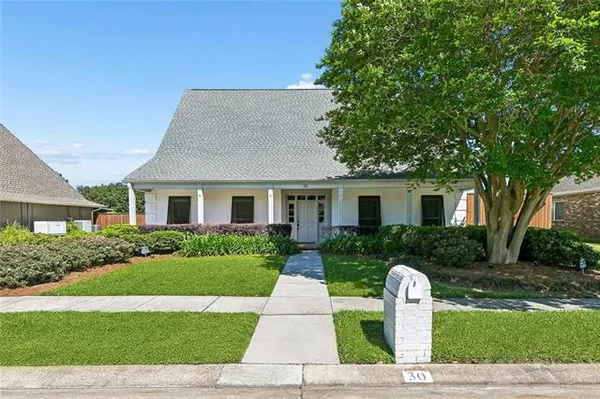 $525,000 | 30 Shenandoah Street, Kenner, LA 70065
