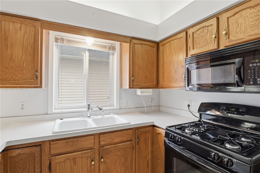 106 Cranbrook Terrace Webster, NY 14580 - Photo 12 of 31