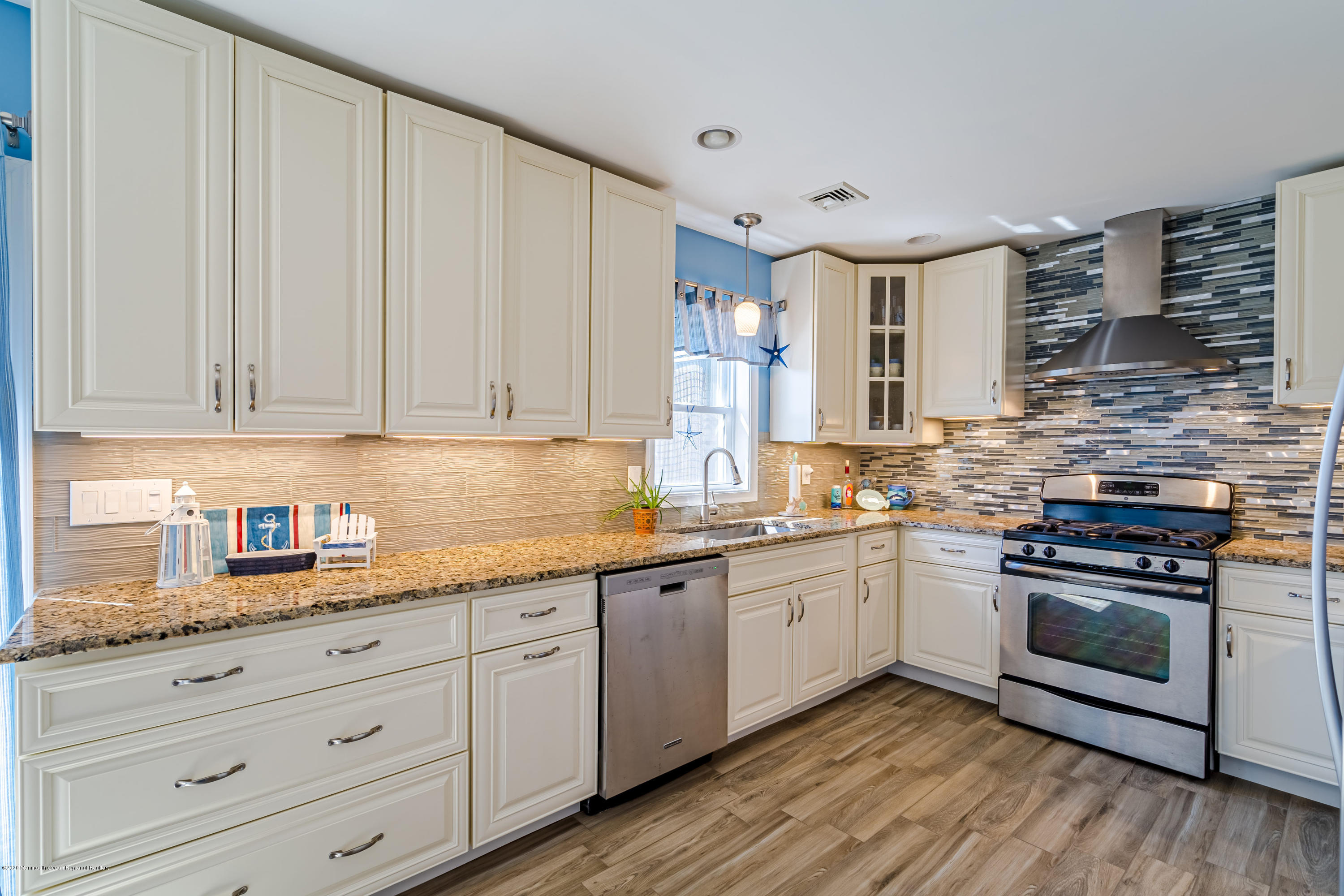 59 Mary Alice Road Manahawkin, NJ 08050 - Photo 17 of 29 59 Mary Alice Rd Stafford-print-018-008-