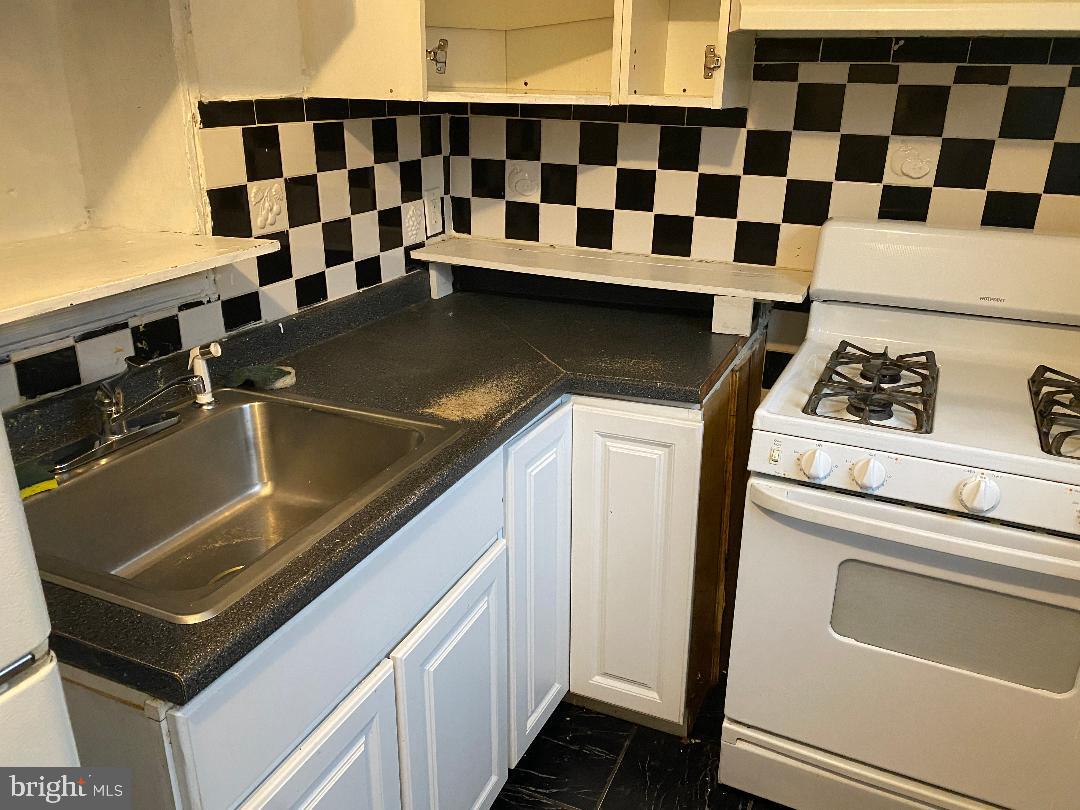 3088 Ruth Street Philadelphia, PA 19134 - Photo 4 of 12 Gallery Image 4