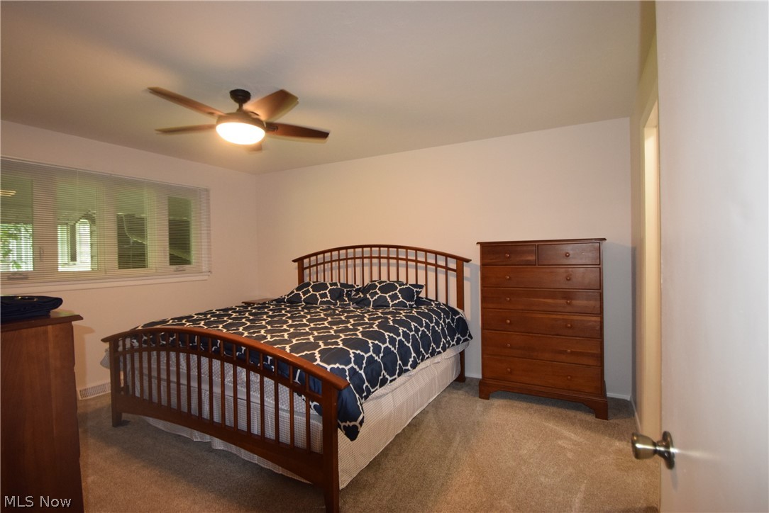 5731 Som Center Road, Unit 3 Solon, OH 44139 - Photo 8 of 14 Master suite
